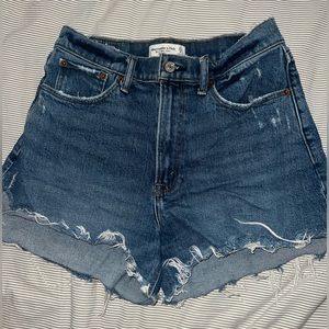 Abercrombie & Fitch Mom Shorts